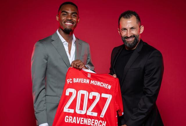 官方：荷兰中场赫拉芬贝赫加盟拜仁 签约至2027年